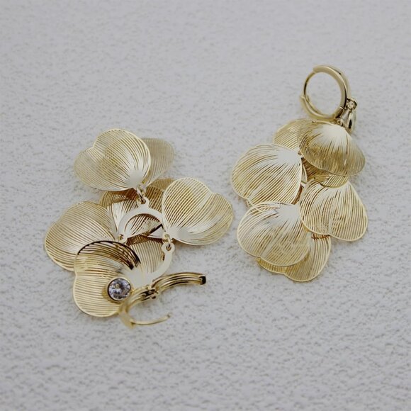 Women's Boho Flower Layered Floral Leaf Drop Dangle Earring Lightweight Jewelry - Picture 8 of 9